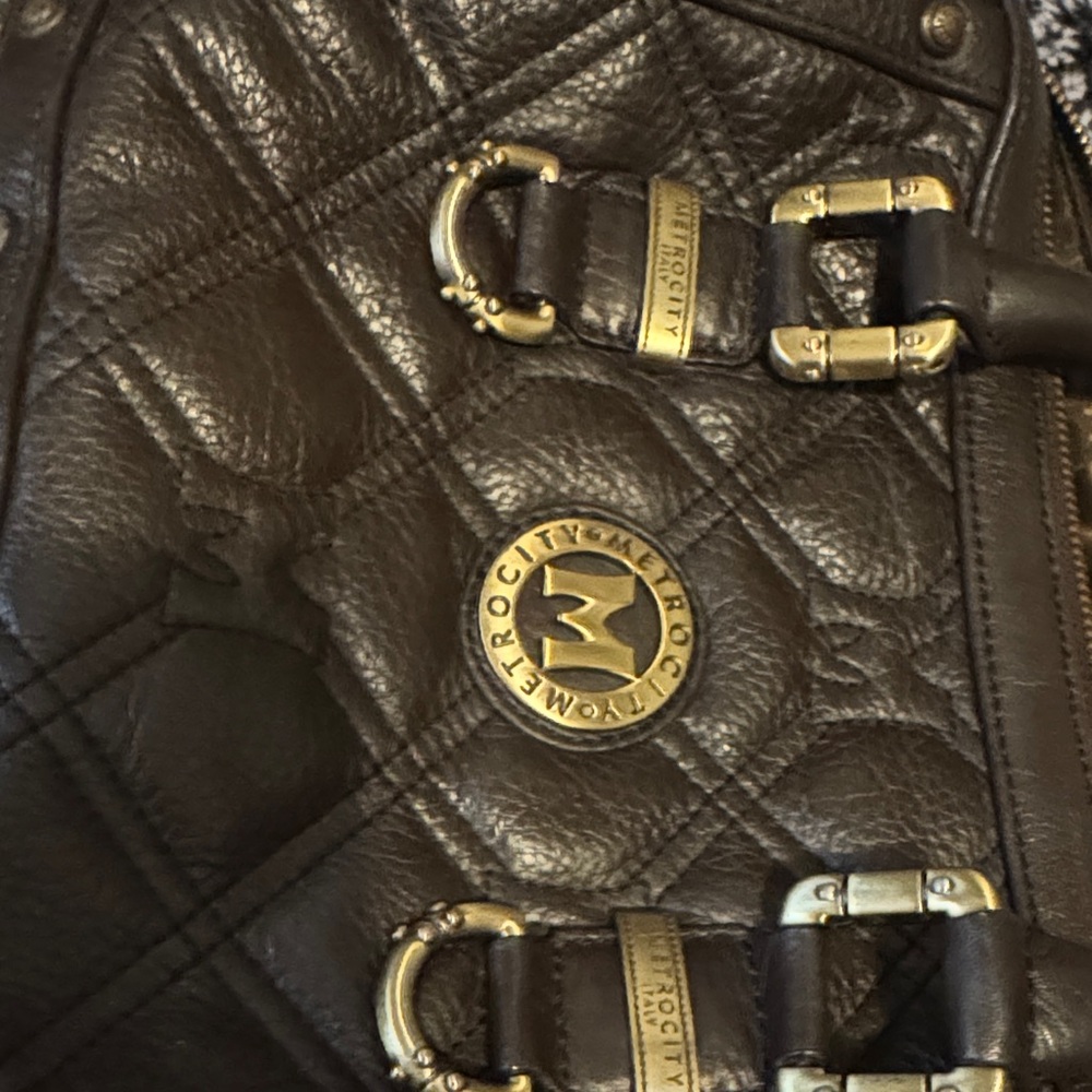 Metrocity Quilted Brown Leather Satchel - Picture 11 of 16